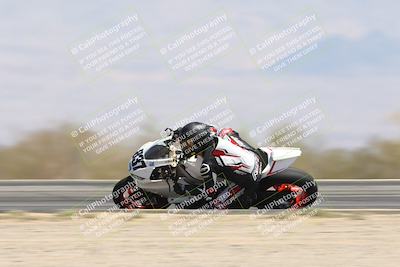 media/Apr-20-2025-CVMA (Sun) [[39090e8767]]/Race 9-Formula LW Twins Shootout/